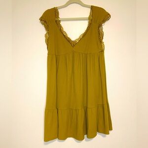 Women’s UMGEE Dress with Lace Trim Size M